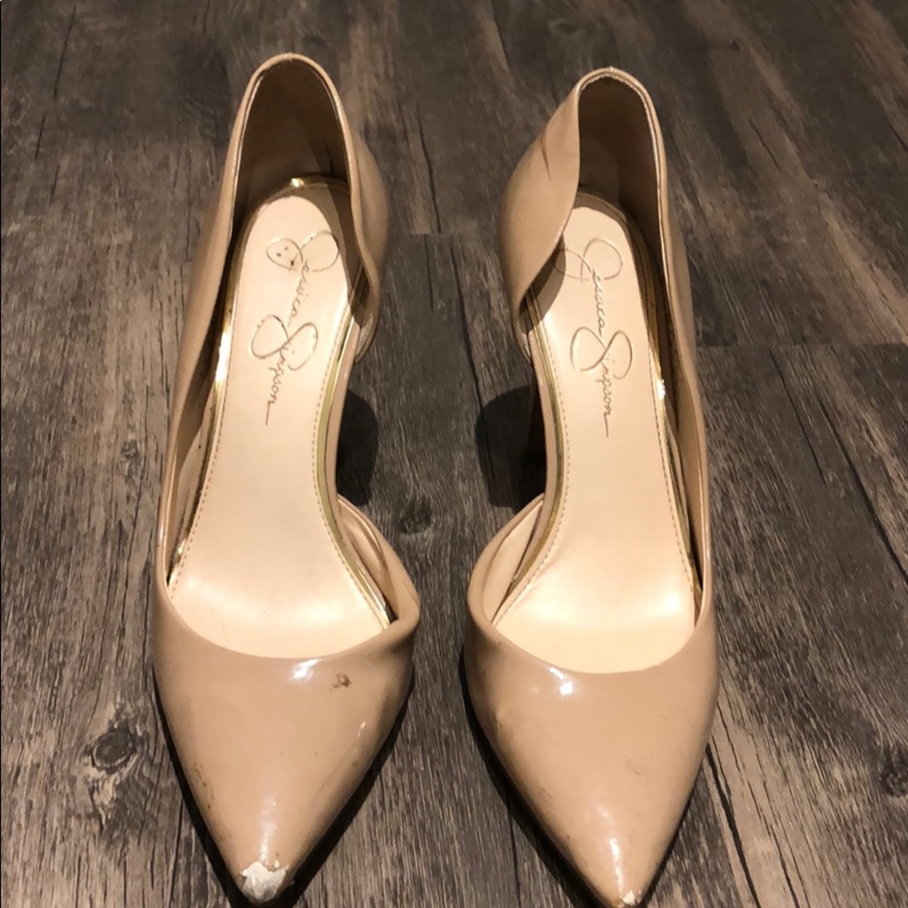 Jessica Simpson nude heels 9.5